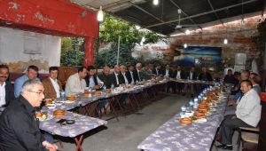 Başkan Ali Uçak, partililerle biraraya gelerek istişarede bulundu