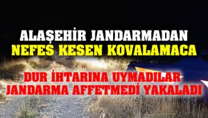 Alaşehir Jandarma'dan Kaçamadılar ! Araçta Uyuşturucu Çıktı
