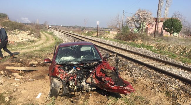 Alaşehir'de Hemzemin Geçitinde Tren Kazası Meydana Geldi