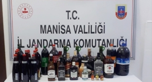 Turgutlu'da 206 litre kaçak içki ele geçirildi