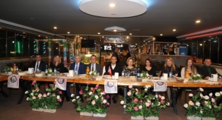 Manisalılar Derneği Alaşehir'de Birlik ve Beraberlik Yemeğinde Buluştu