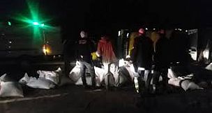 Alaşehir'de Direksiyon Hakimiyetini Kaybeden TIR Şoförü Hayatını Kaybetti