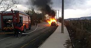 Alaşehir'de Yanan Araç Küle Döndü